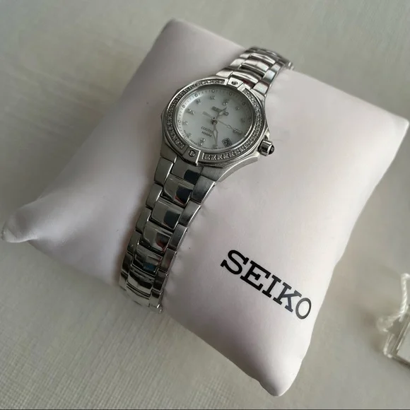 Seiko | Accessories | Seiko Coutura Sparkly Watch 825 Retail  display picture 2